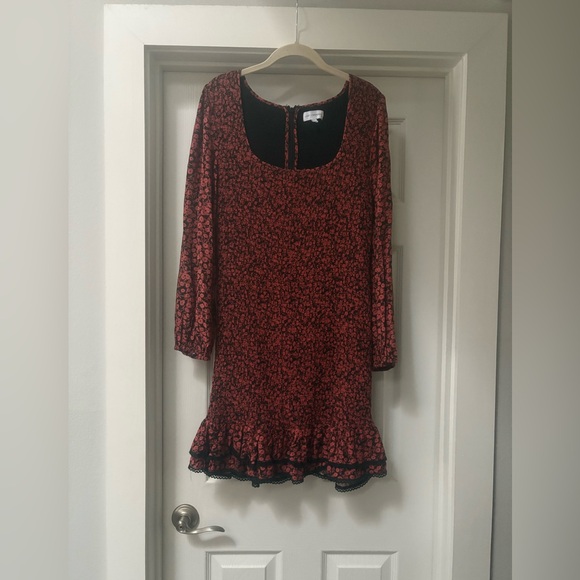 Lost + Wander Dresses & Skirts - Lost + Wander Floral Patterned Long Sleeve Dress